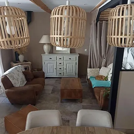 Holiday home Maison De Village Provencale Oraison